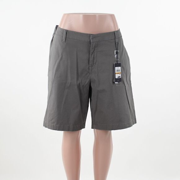 Tommy Hilfiger Plus Size Hollywood Bermuda Shorts - Picture 2 of 5